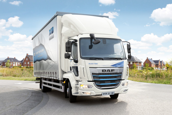 DAF XB Electric makes UK debut at RTX