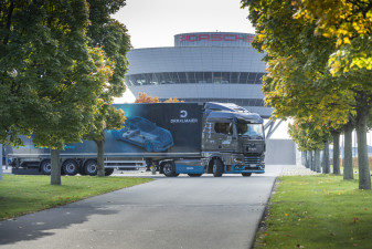 MAN hands over heavy eTruck to first customer