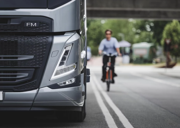 Volvo adds two new active safety systems to heavy truck ranges