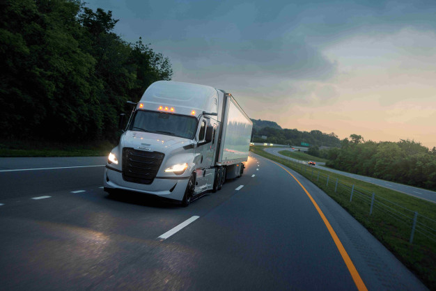 Daimler Truck North America announces fifth generation Freightliner Cascadia