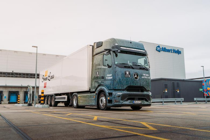 Daimler announces first significant eActros 600 order