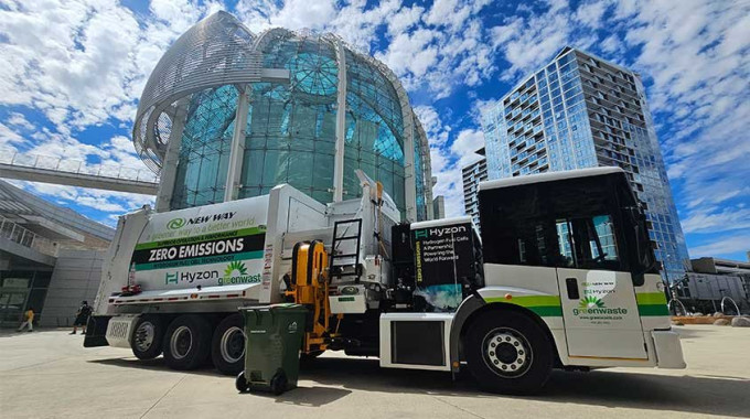 Hyzon links with New Way Trucks to offer first fuel-cell-powered electric refuse truck order in North America