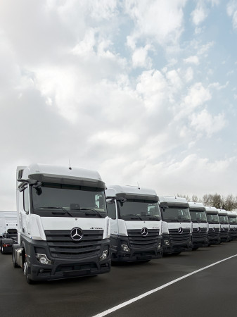 Daimler completes 500 Actros truck order to Lithuanian transport operator