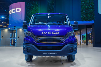 Iveco highlights Daily range at Fenatran – including Daily Hi-Matic and eDaily