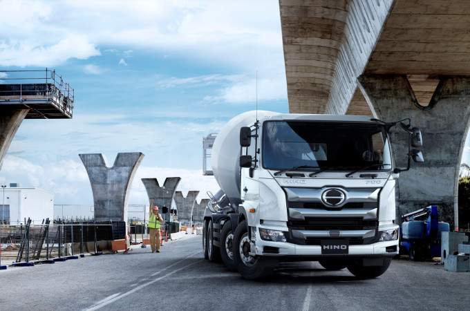 Hino begins series production of new heavy-duty trucks with Allison automatic transmissions installed