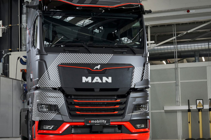 MAN pushes forward production start of heavy electric trucks to 2024
