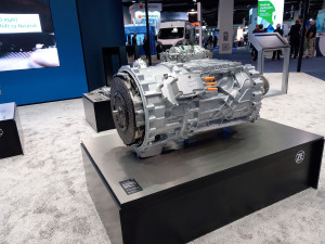 ACT Expo 2025: ZF premieres new air compressor and debuts Traxon 2 Hybrid in NA market
