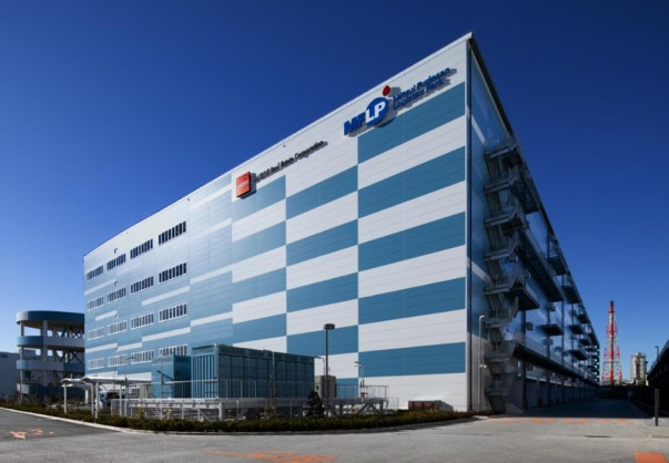 Fuso relocates KD parts warehouse to port city of Yokohama