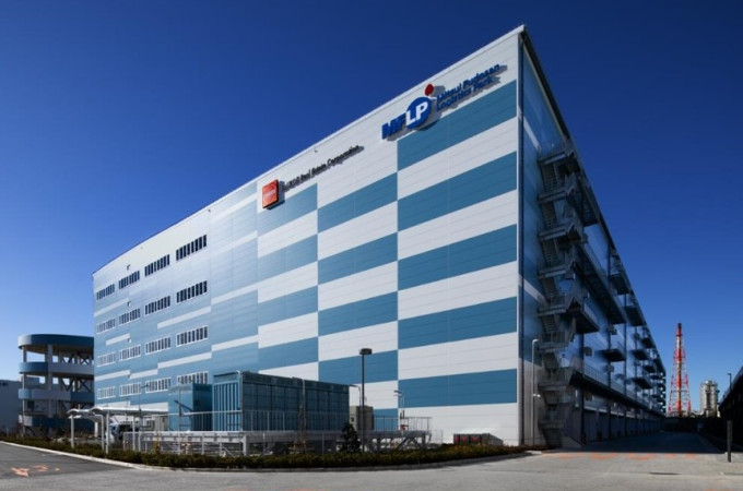 Fuso relocates KD parts warehouse to port city of Yokohama