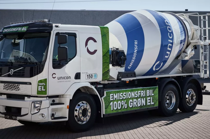 Volvo Trucks receives order for 11 electric trucks for Denmark