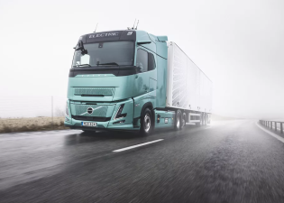 Volvo pushes back launch of 600-km electric truck to Q2 2026