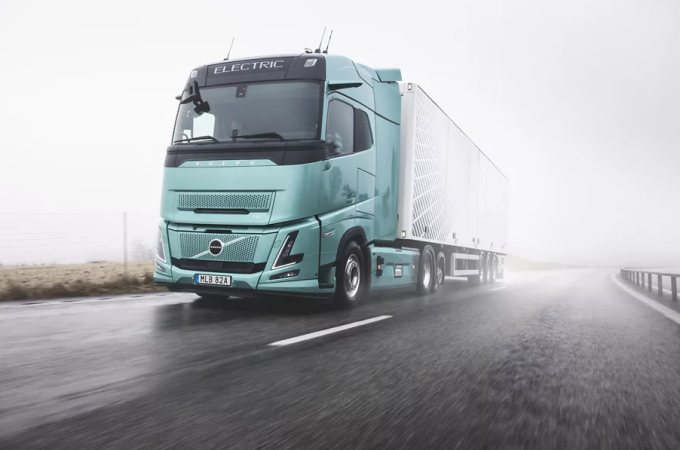 Volvo pushes back launch of 600-km electric truck to Q2 2026