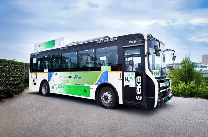 EKA Mobility, KPIT, and BPCL deploy Hydrogen Fuel Cell bus at Cochin Airport