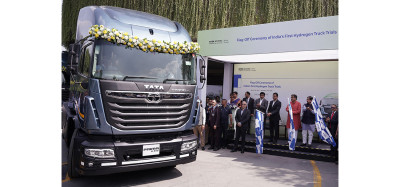 India launches heavy-duty hydrogen truck and coach trials