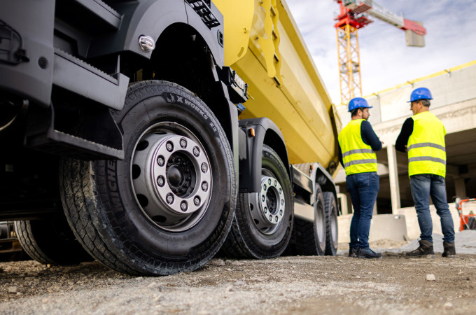 Michelin launches new range of truck tyres for waste management and construction applications
