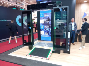Masats launches wider electric/manual bus ramp for wheelchairs at UITP Summit 2025