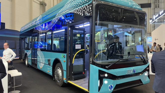 JBM enters the European electric city bus market with the debut of the Eco-Life e12 at UITP 2025