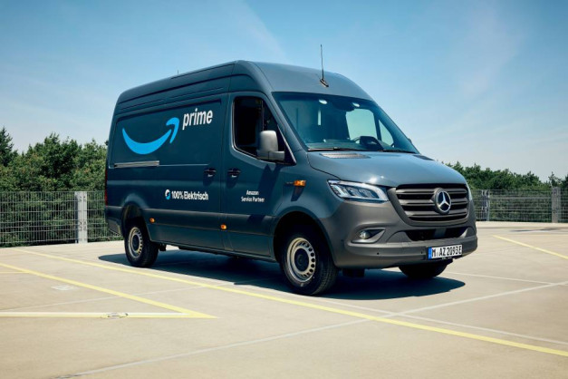 Mercedes to deliver nearly 5,000 electric vans to Amazon delivery service partners