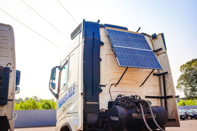 Brazilian logistics company doubles useful life of lead acid batteries by using solar panels on its trucks