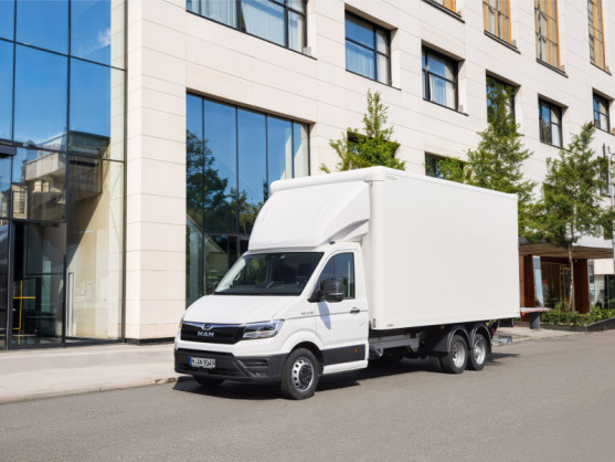 MAN expands TGE customisation options with new tipper and box van variants