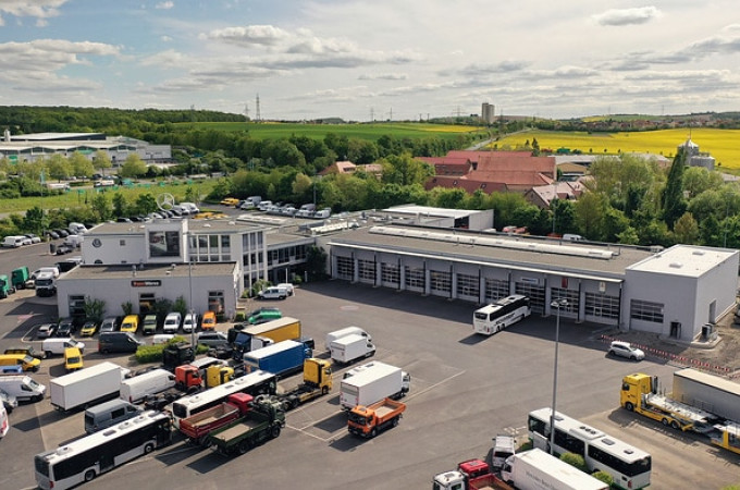 Daimler expands Würzburg facility to service battery-electric and hydrogen models