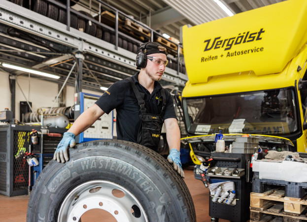 Bandvulc adds a high‑load 315/70 size to the Wastemaster 5 retread tyre
