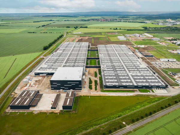 Daimler Truck opens spare parts hub in Germany to boost aftermarket efficiency
