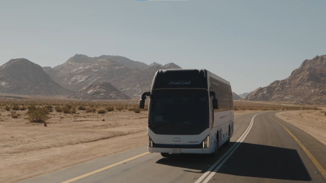 Hyundai working with Saudi authorities to trial HFC coach in the mountains of Trojena