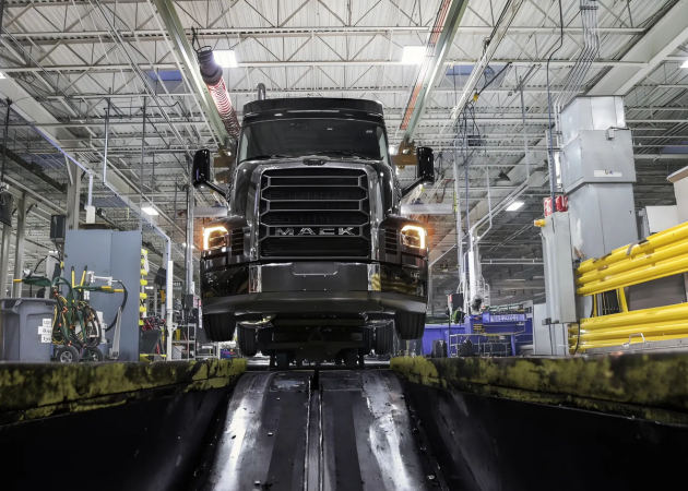 Mack launches production of new Class 8 Pioneer truck