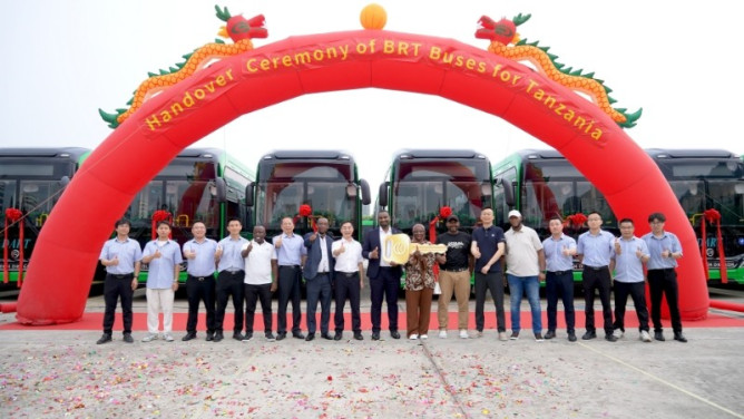 Golden Dragon delivers 200 BRT buses to Tanzania