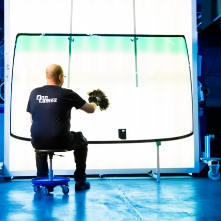 Finn Lamex to demonstrate benefits of Solar Control protective film at Busworld