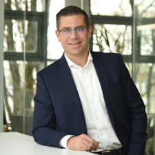 ZF promotes Mathias Miedreich following departures of CEO and head of CVS