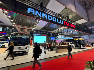 Anadolu Isuzu debuts Grand Toro XL and new-generation EVs at Busworld Europe 2025