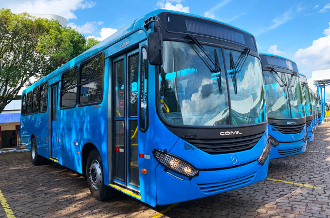 Mercedes-Benz do Brasil and Comil partnership export buses to west Africa